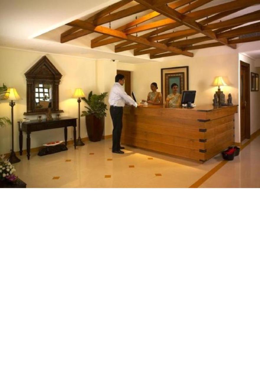 Nani Hotel Kollam Ngoại thất bức ảnh